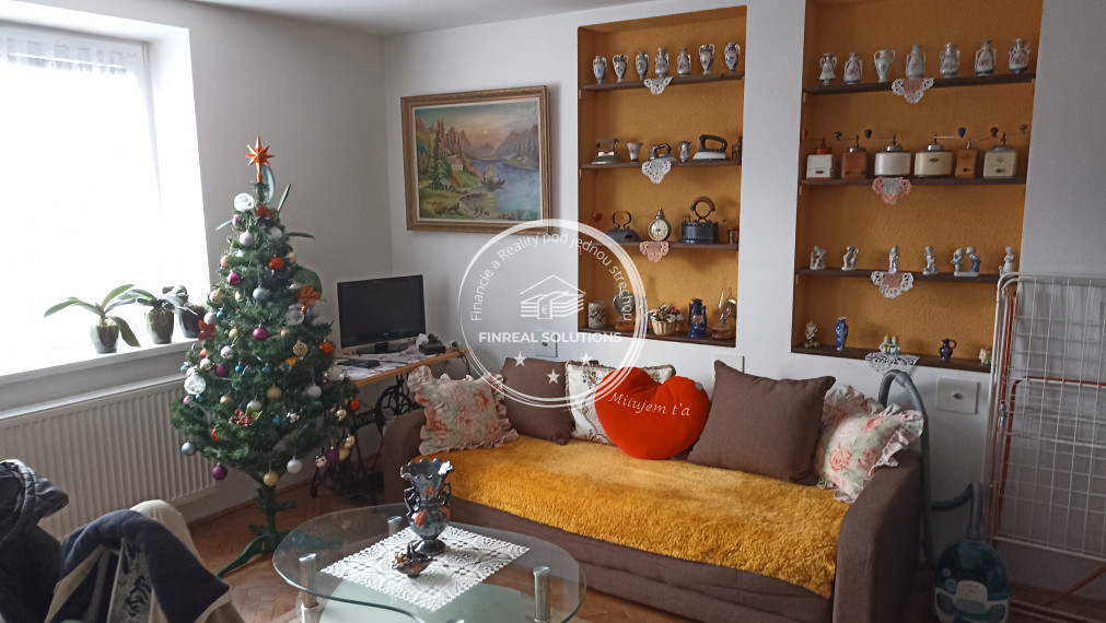 Na predaj krásny zrekonštruovaný dom v Brezolupoch.