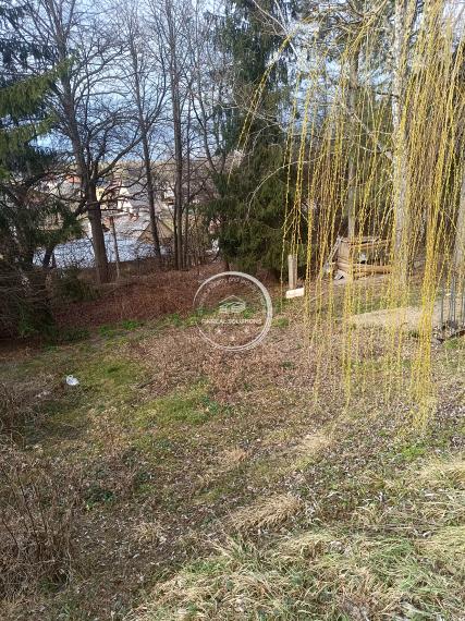 Stavebný pozemok v intraviláne obce – 1 600 m²