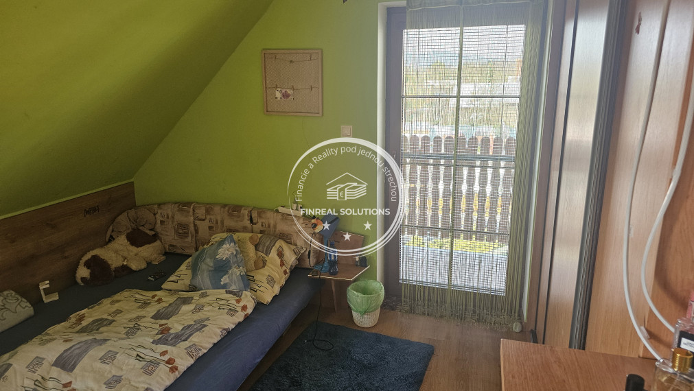 Na predaj nádherný 6-izbový rodinný dom s veľkým pozemkom