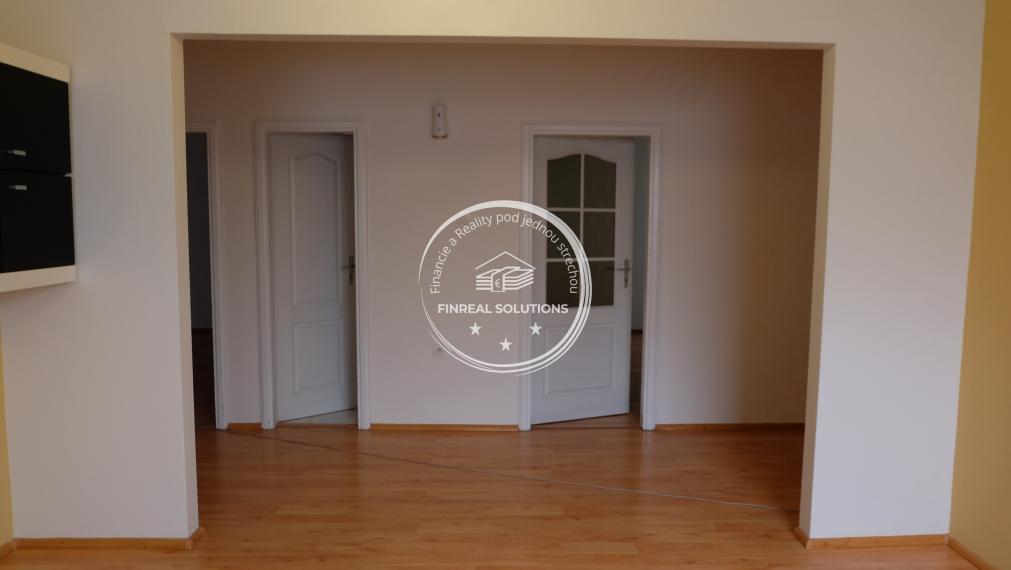 Priestranný 6-izbový rodinný dom