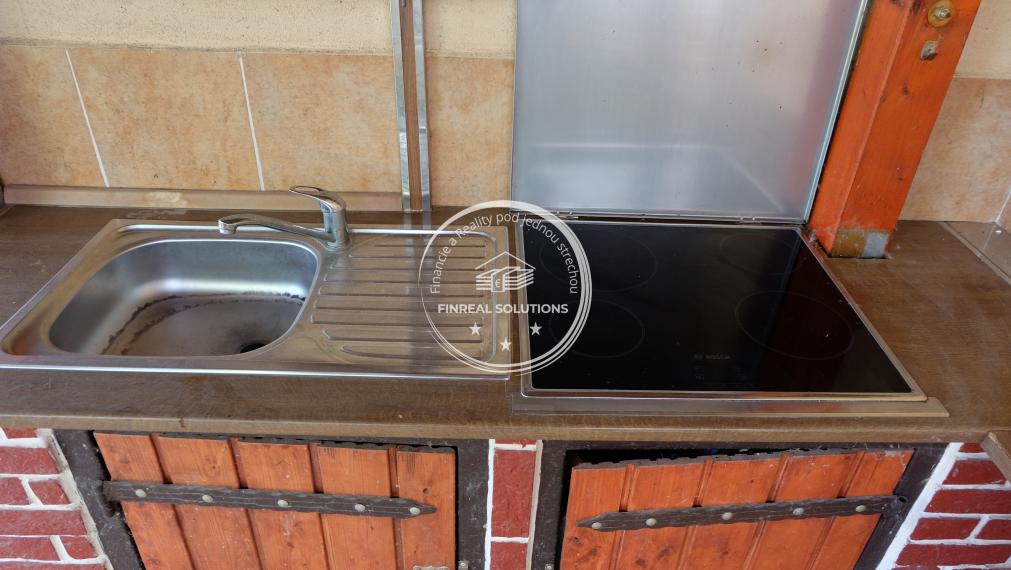 Priestranný 6-izbový rodinný dom