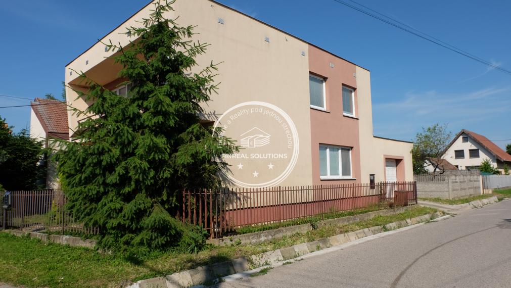 Priestranný 6-izbový rodinný dom