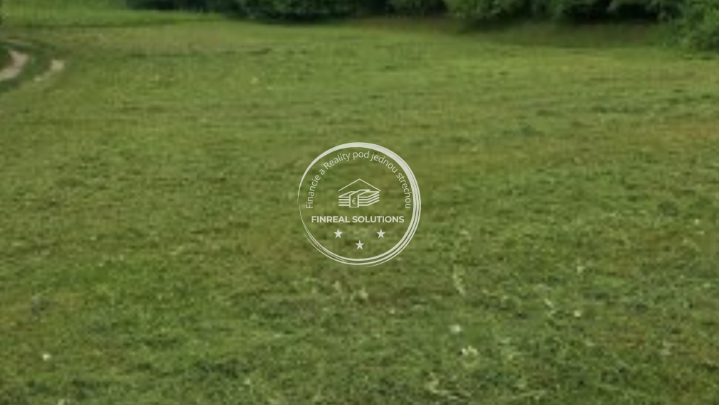 Na predaj pozemok v obci Modrová