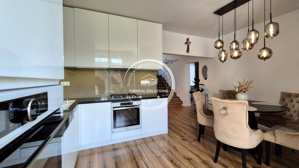 EXKLUZÍVNY RODINNÝ DOM V PRUSKOM !!!