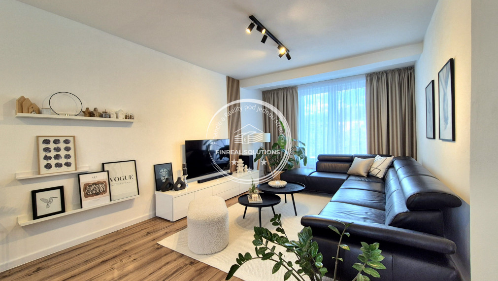 EXKLUZÍVNY RODINNÝ DOM V PRUSKOM !!!