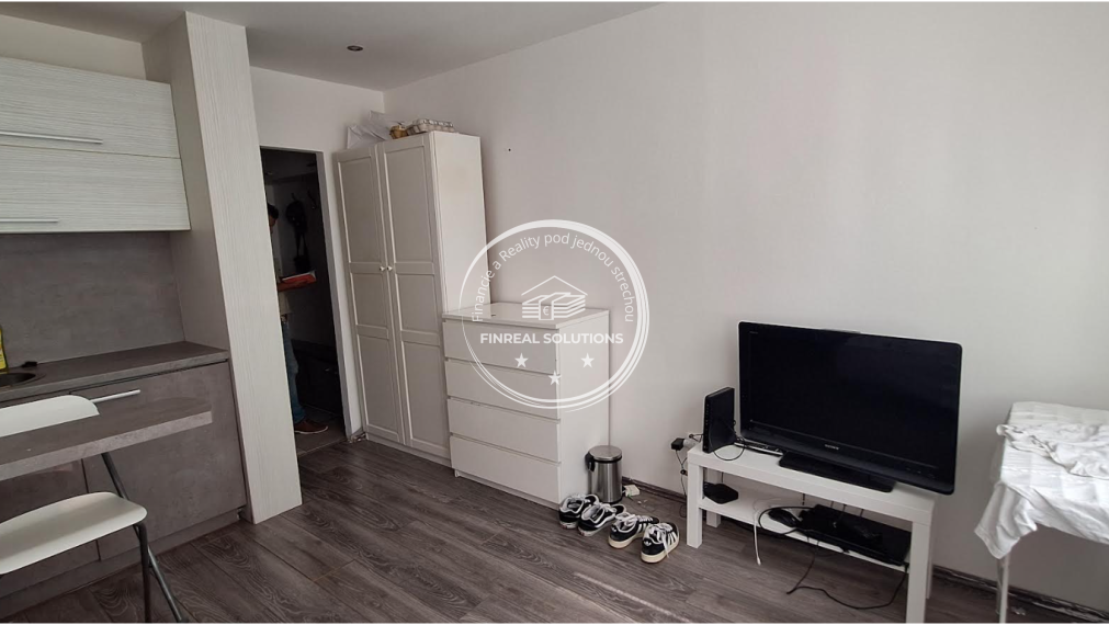 Útulná garsónka s výhľadom o rozlohe 19,72m2 v Bratislave- Ružinov