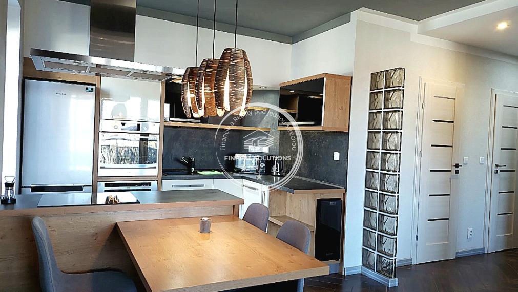 NA PRENÁJOM 2-IZBOVÝ BYT V CENTRE DUBNICE NAD VÁHOM