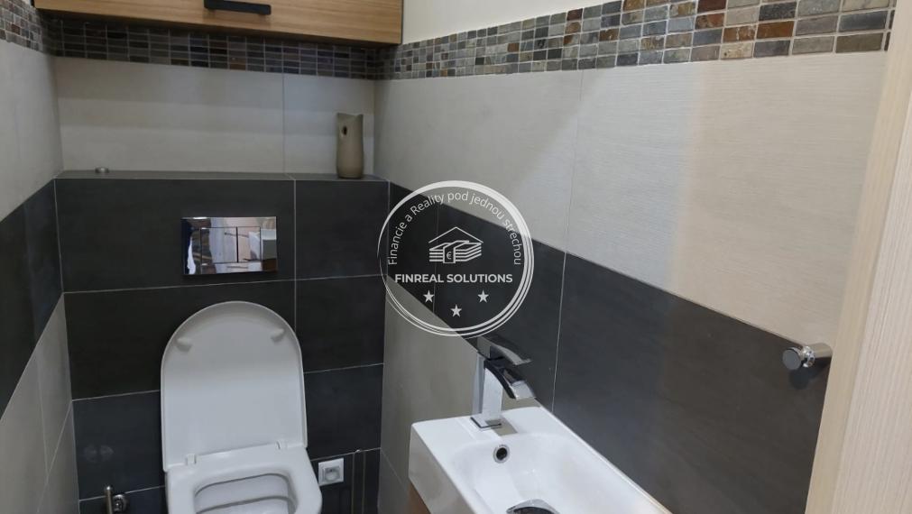 NA PRENÁJOM 2-IZBOVÝ BYT V CENTRE DUBNICE NAD VÁHOM