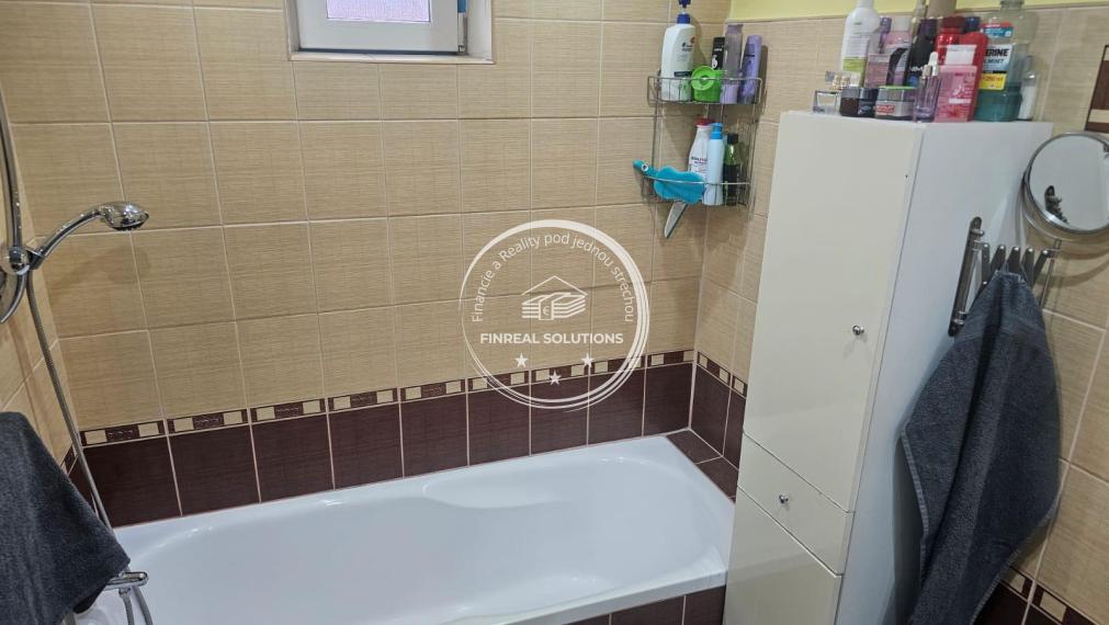 Predám 5 izb. rodinný dom Pruské