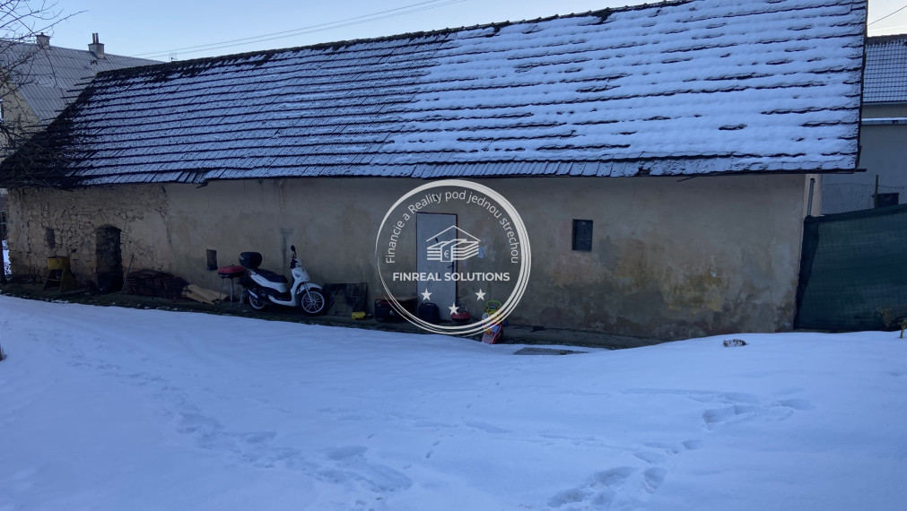 Pozemok 392 m2 , Považské Podhradie, Trenčiansky Kraj