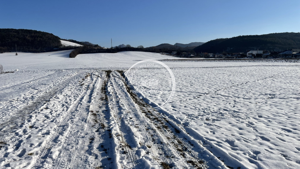 Pozemok 900 m2, Ilava, Trenčiansky kraj