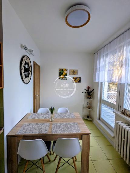🔥 PRVÝ NÁJOMCA! Luxusný 2i byt s 2 balkónmi v centre Dubnice – komplet zariadený a voľný IHNEĎ
