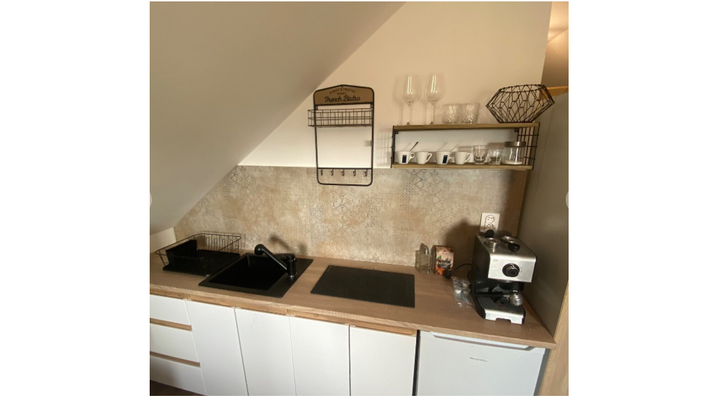 PREDAJ - Garsónka Trenčianska Teplá