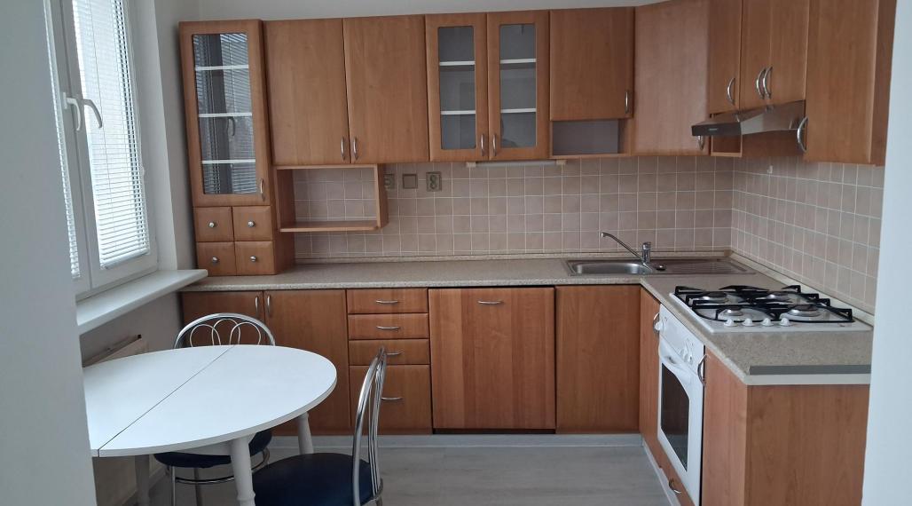 Predám priestranný 3 izbový byt v obľúbenej lokalite Centrum II., Dubnica nad Váhom