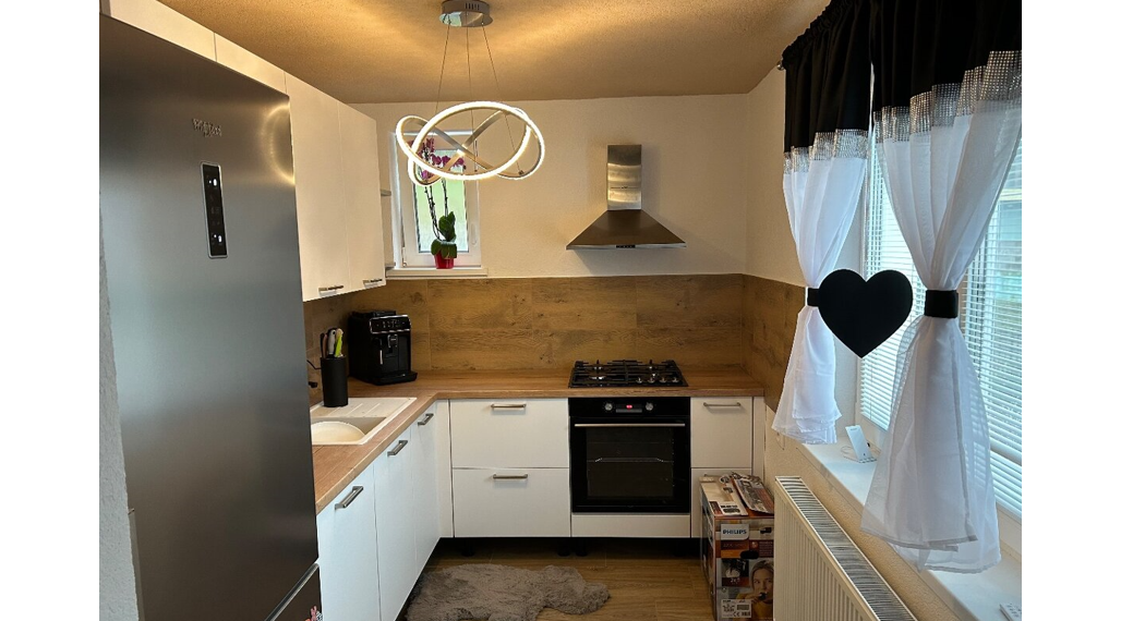 Na predaj útulný 2 iz. byt s balkónom v pokojnej  lokalite  Ilava-Skala