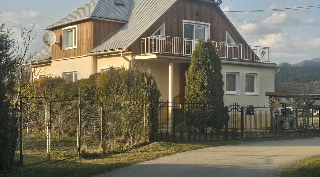 Rodinný dom vhodný aj ako 2 samostatné byty – Domaniža