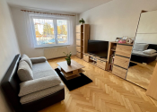 Ponúkame na predaj útulný 2-izbový byt s dvomi balkónmi - fotografia 6