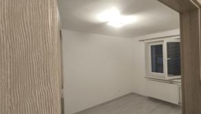 Zrekonštruovaný 3i tehlový byt s vlastným kúrením - fotografia 11