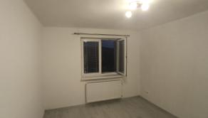 Zrekonštruovaný 3i tehlový byt s vlastným kúrením - fotografia 12