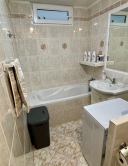 Ponúkame na predaj útulný 2-izbový byt s dvomi balkónmi - fotografia 3
