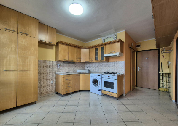 NA PRENÁJOM 1 - IZBOVÝ BYT V DUBNICI NAD VÁHOM