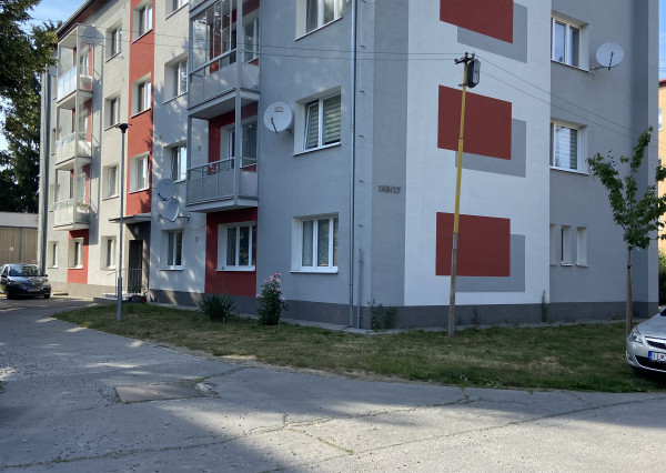 Na predaj byt v Ladcoch