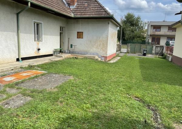 Na predaj rodinný dom v Trenčianskych Stankovciach s veľkým pozemkom – 637 m²