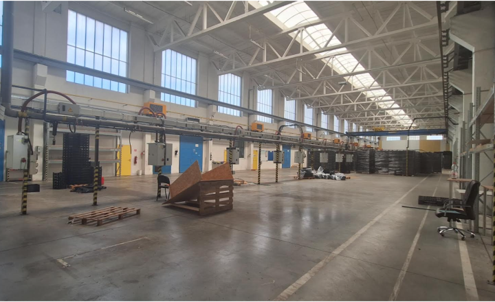 Výrobná hala o rozlohe 5 000m2 v Nitre - fotografia 6