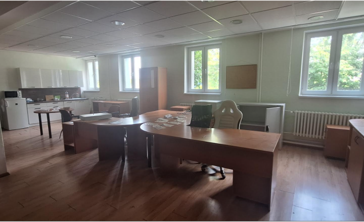 Výrobná hala o rozlohe 5 000m2 v Nitre - fotografia 19