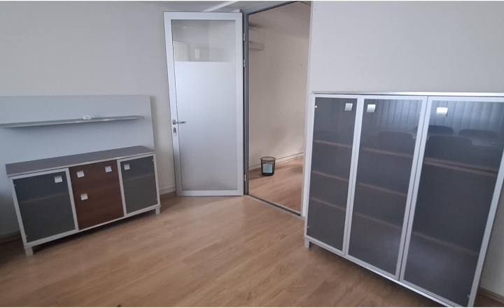 Výrobná hala o rozlohe 5 000m2 v Nitre - fotografia 21