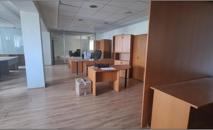 Výrobná hala o rozlohe 5 000m2 v Nitre - fotografia 25