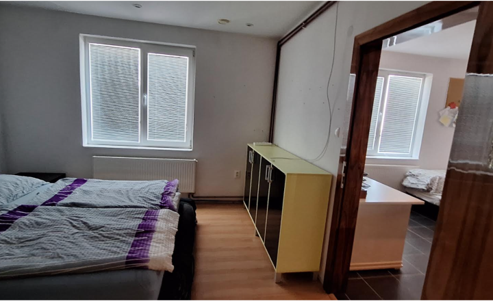 Priestranná hala s administratívnou a bytovou časťou o rozlohe 24 000m2 - fotografia 11