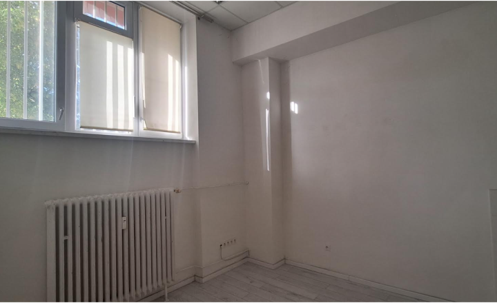 Komerčný priestor o rozlohe 66m2 - fotografia 3