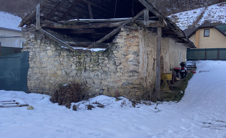 Pozemok 392 m2 , Považské Podhradie, Trenčiansky Kraj